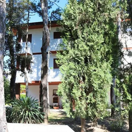 Διαμέρισμα Family Friendly Apartment-beahost